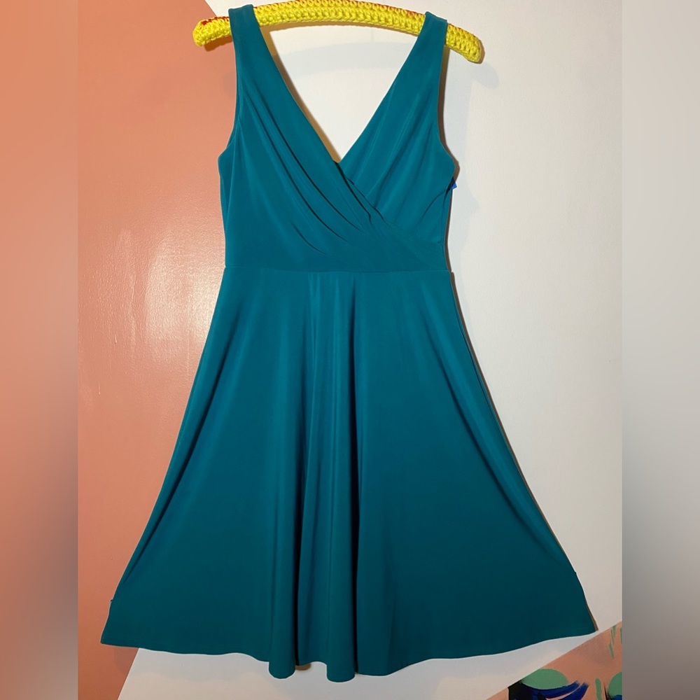 Issac Mizrahi cocktail dress, teal, size 6, empire cut, wedding guest dress